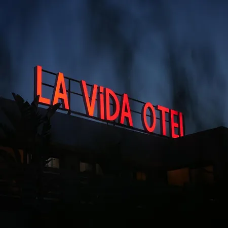 La Vida Aparthotel