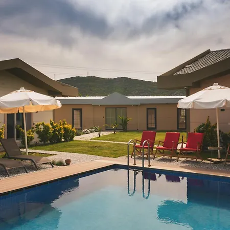 Aparthotel La Vida 3*