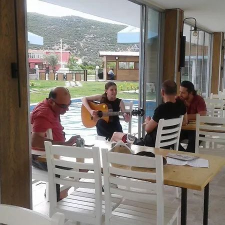 La Vida Urla