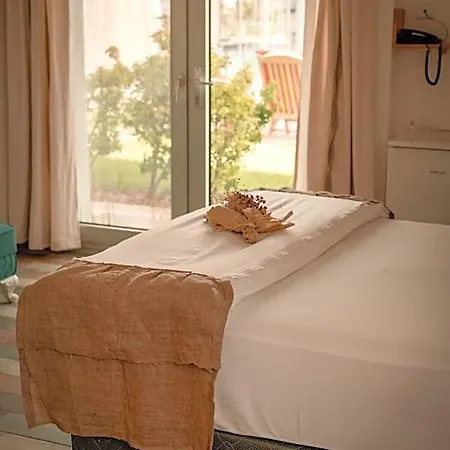 La Vida Aparthotel